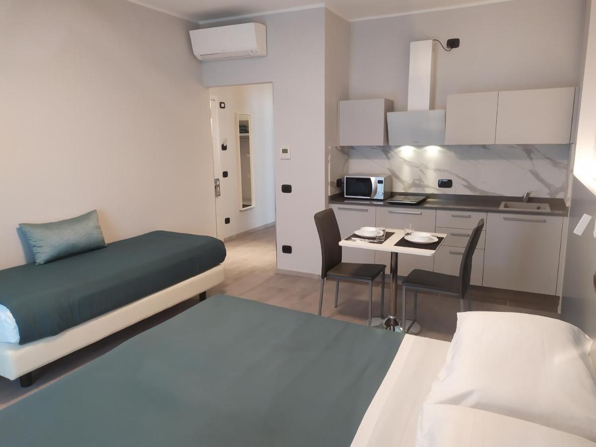 Garda Diamant Bed and Breakfast Desenzano del Garda Exteriör bild