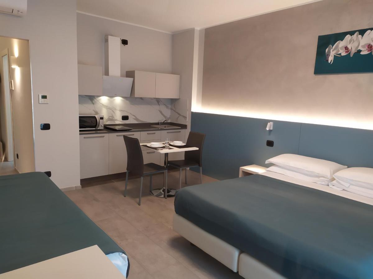 Garda Diamant Bed and Breakfast Desenzano del Garda Exteriör bild