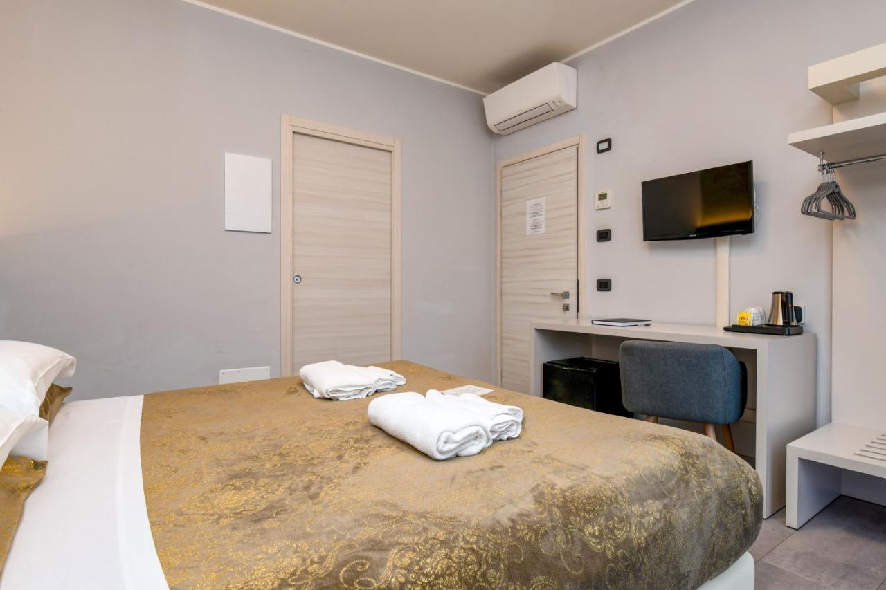 Garda Diamant Bed and Breakfast Desenzano del Garda Exteriör bild