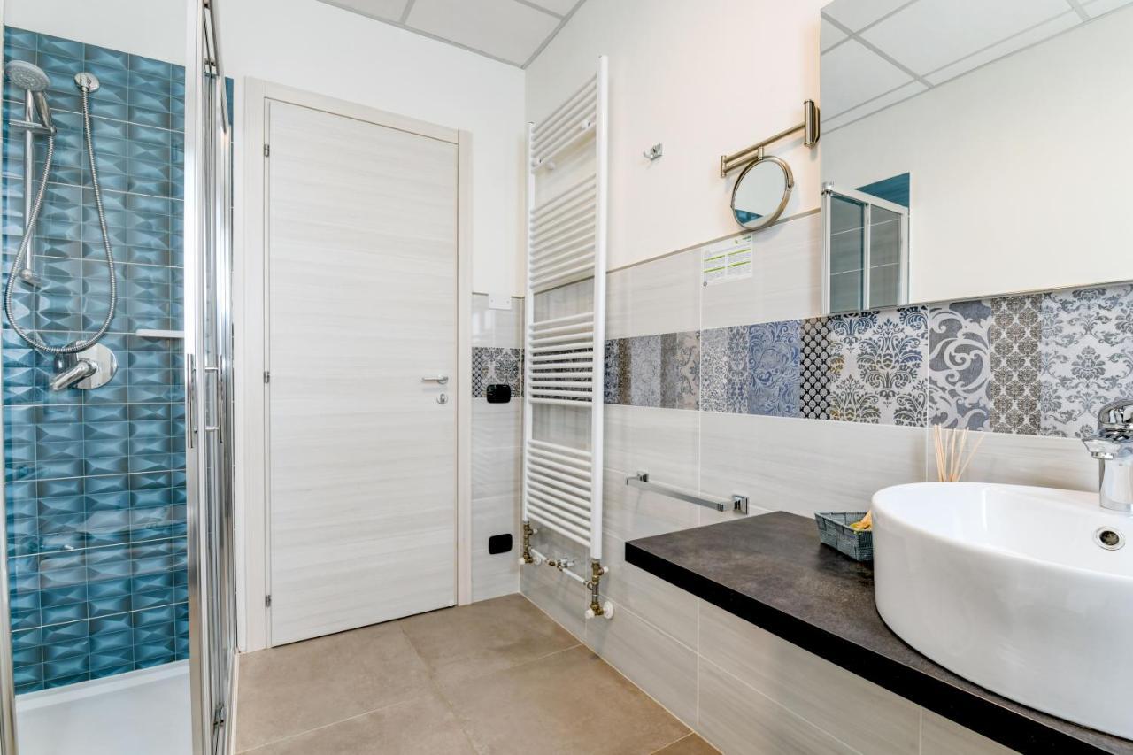 Garda Diamant Bed and Breakfast Desenzano del Garda Exteriör bild