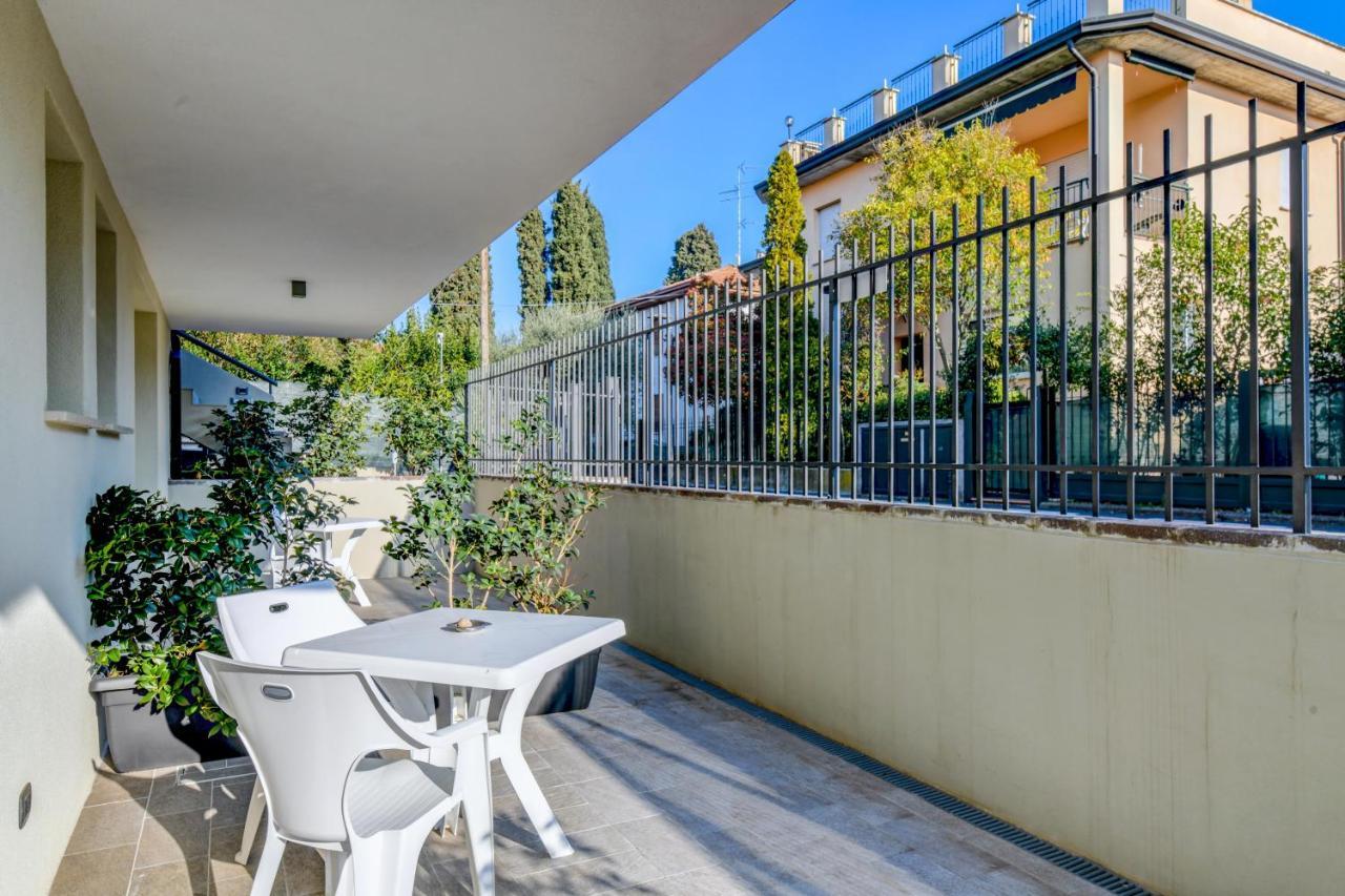 Garda Diamant Bed and Breakfast Desenzano del Garda Exteriör bild